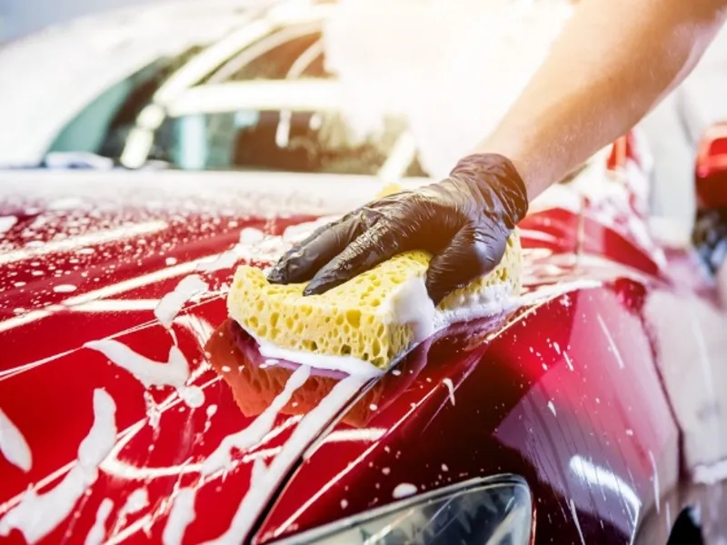 Goldene und wichtige Tipps zur gründlichen Autowäsche